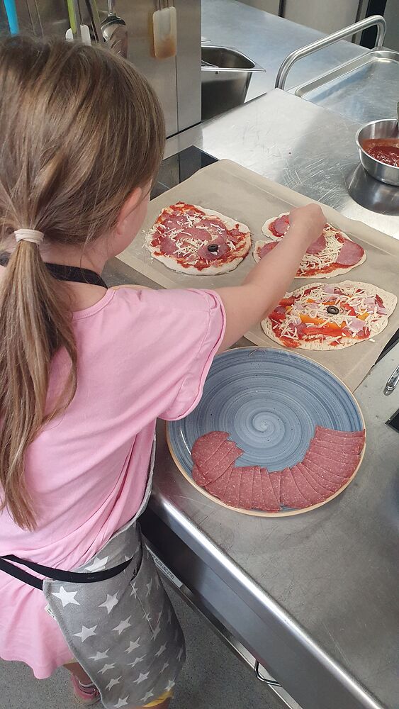 Soli STA Kochkurs Pizza Burger 2024 08 05 03