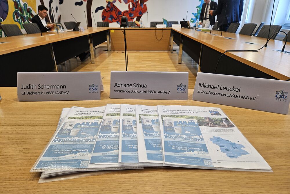 UL Besuch Landtag 2024 06 11 01